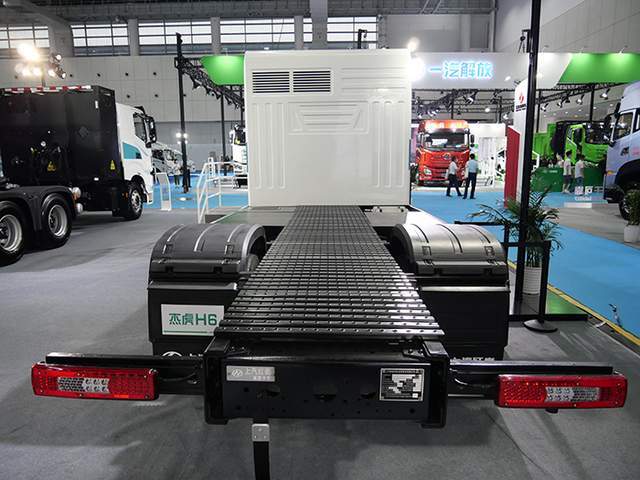 氫燃料電池卡車何時成熟？上汽紅巖：不需要十年，就是現(xiàn)在.jpg