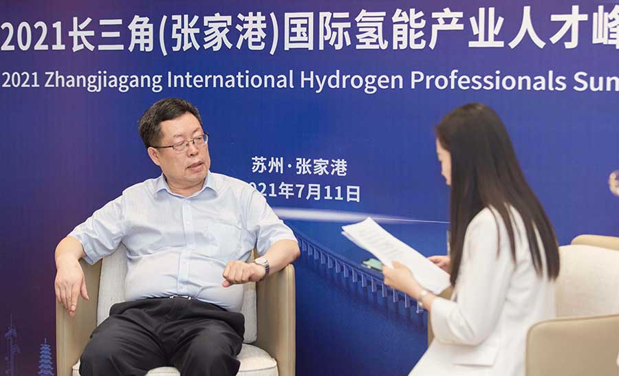 李燦院士：太陽能制氫儲氫甲醇成本低、安全性高，可建于社區(qū).jpg
