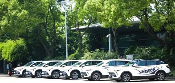 12噸氫燃料汽車即將運(yùn)營(yíng)，東風(fēng)科技跨越式發(fā)展結(jié)出碩果.jpg