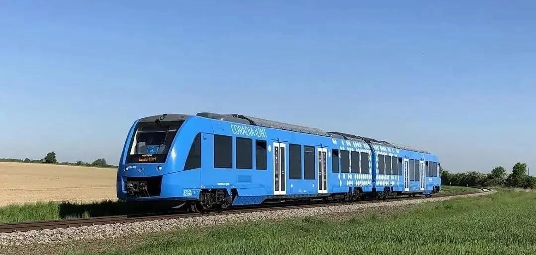 重構(gòu)交通:氫火車