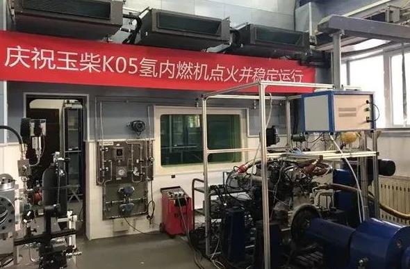 玉柴發(fā)布了中國第一臺(tái)商用車燃?xì)浒l(fā)動(dòng)機(jī).jpg