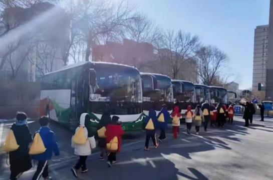 零故障、零延誤、零投訴！宇通氫能源客車圓滿服務(wù)冬奧會(huì).jpg