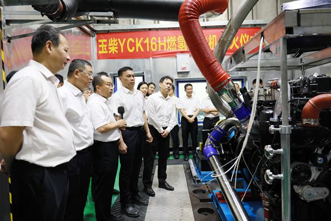 中國最大排量、最大馬力燃?xì)浒l(fā)動機(jī)玉柴YCK16H成功點(diǎn)火