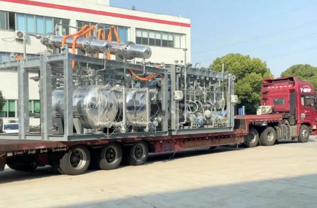 雙良新能源首套綠電制氫系統(tǒng)順利發(fā)貨！.jpg