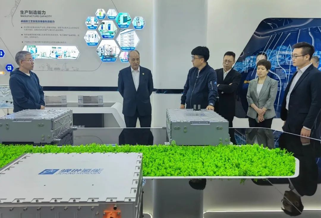中華民族發(fā)展基金會(huì)董事長(zhǎng)林中森一行調(diào)研新鄉(xiāng)驥翀.jpg